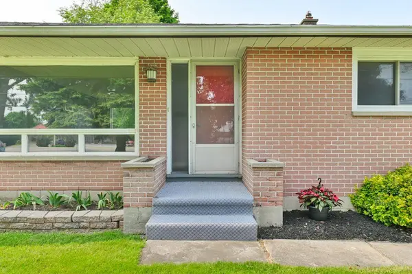 Prince Edward County, ON K0K 2T0,13234 Loyalist Pkwy