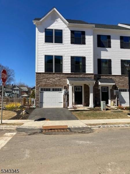201 E Stiger St, Hackettstown Town, NJ 07840