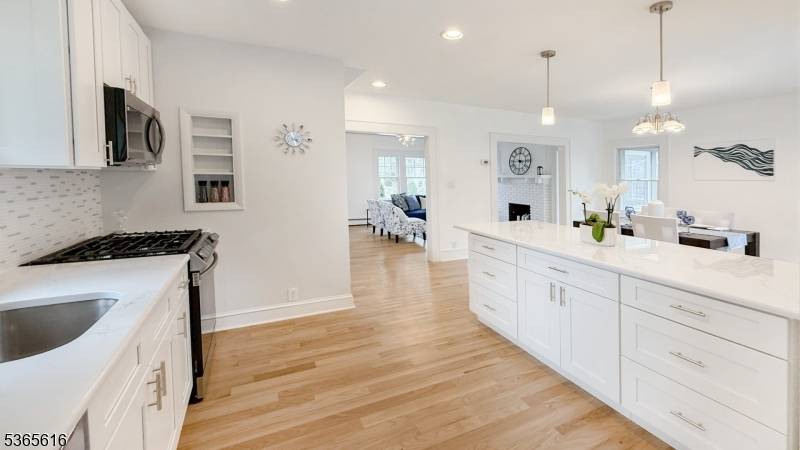 Montclair Twp., NJ 07042,248 Grove St