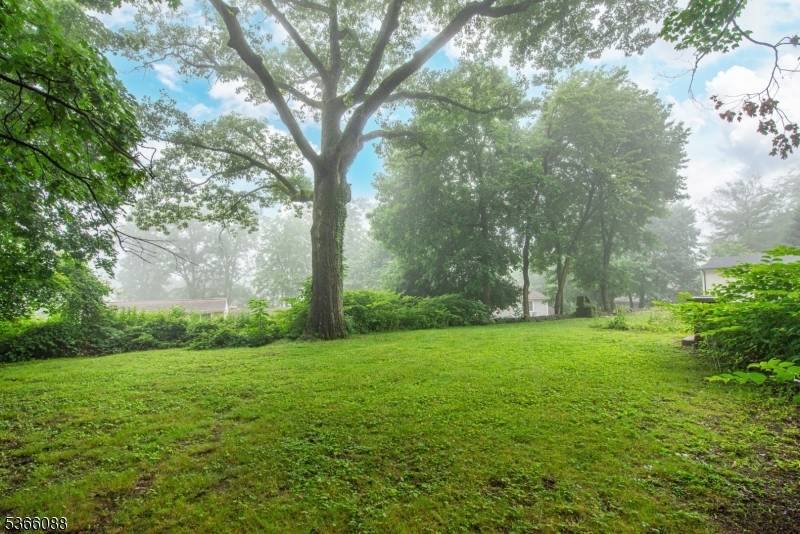 Mountain Lakes Boro, NJ 07046,24 Hillcrest Rd