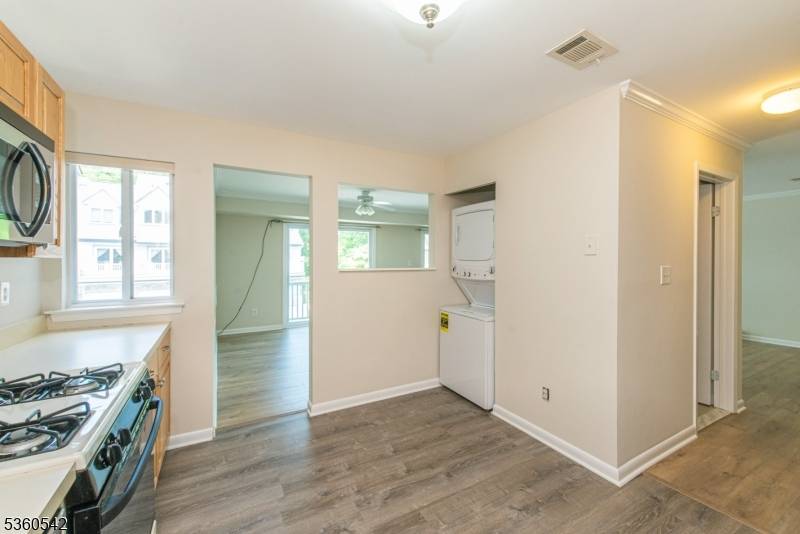 Roxbury Twp., NJ 07876,27 Garden Ct