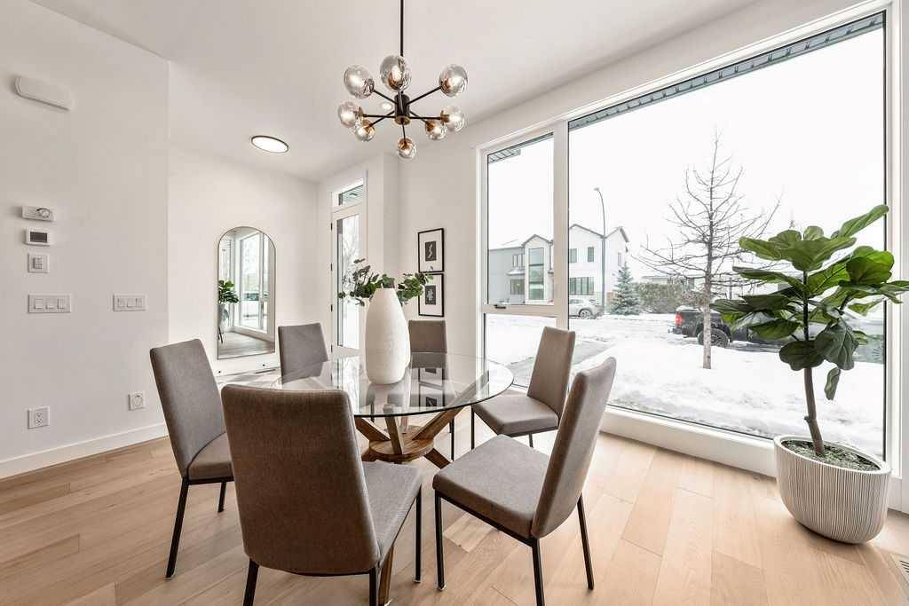 Calgary, AB T3C 0V3,3115 13 AVE SW