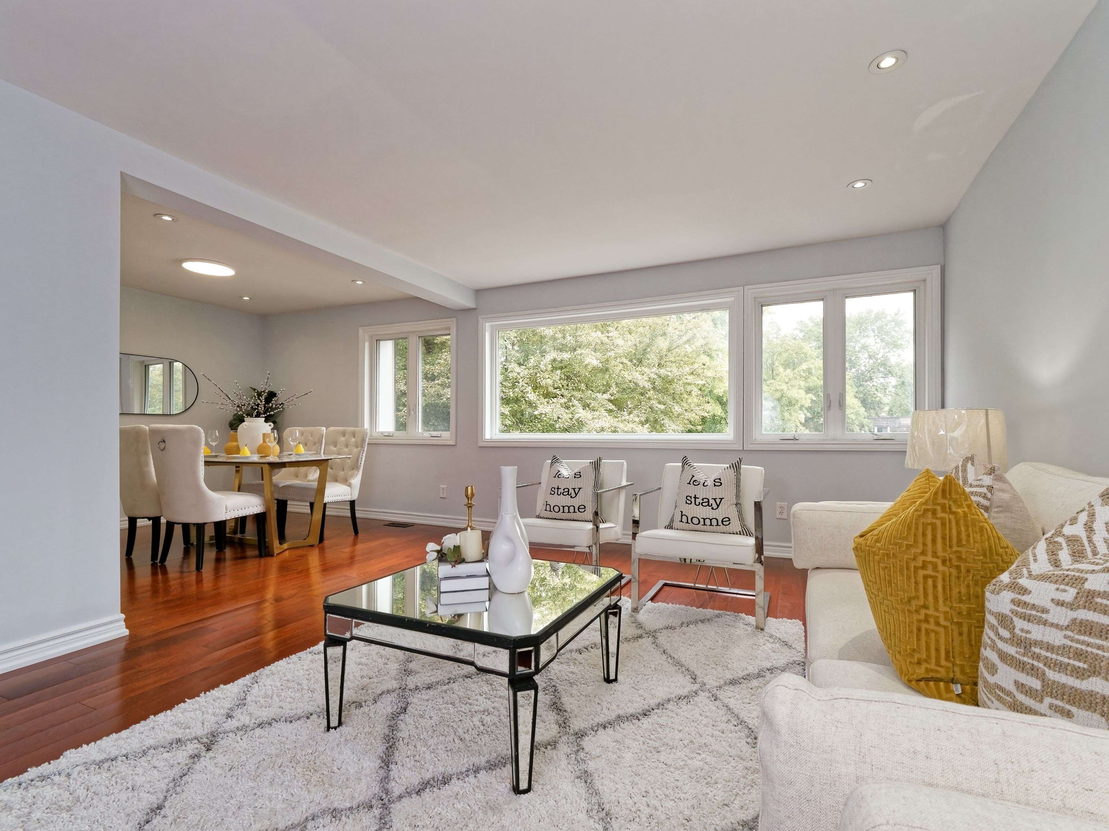 Toronto C15, ON M2J 2W9,169 Angus DR