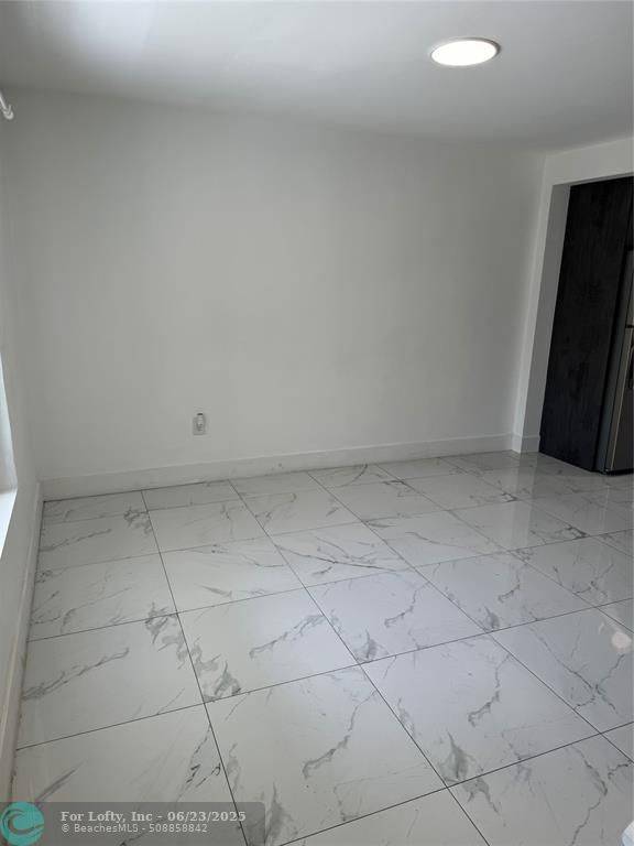 Miami, FL 33125,[StreetName,UnitNumber,StreetNumber,StreetDirPrefix]