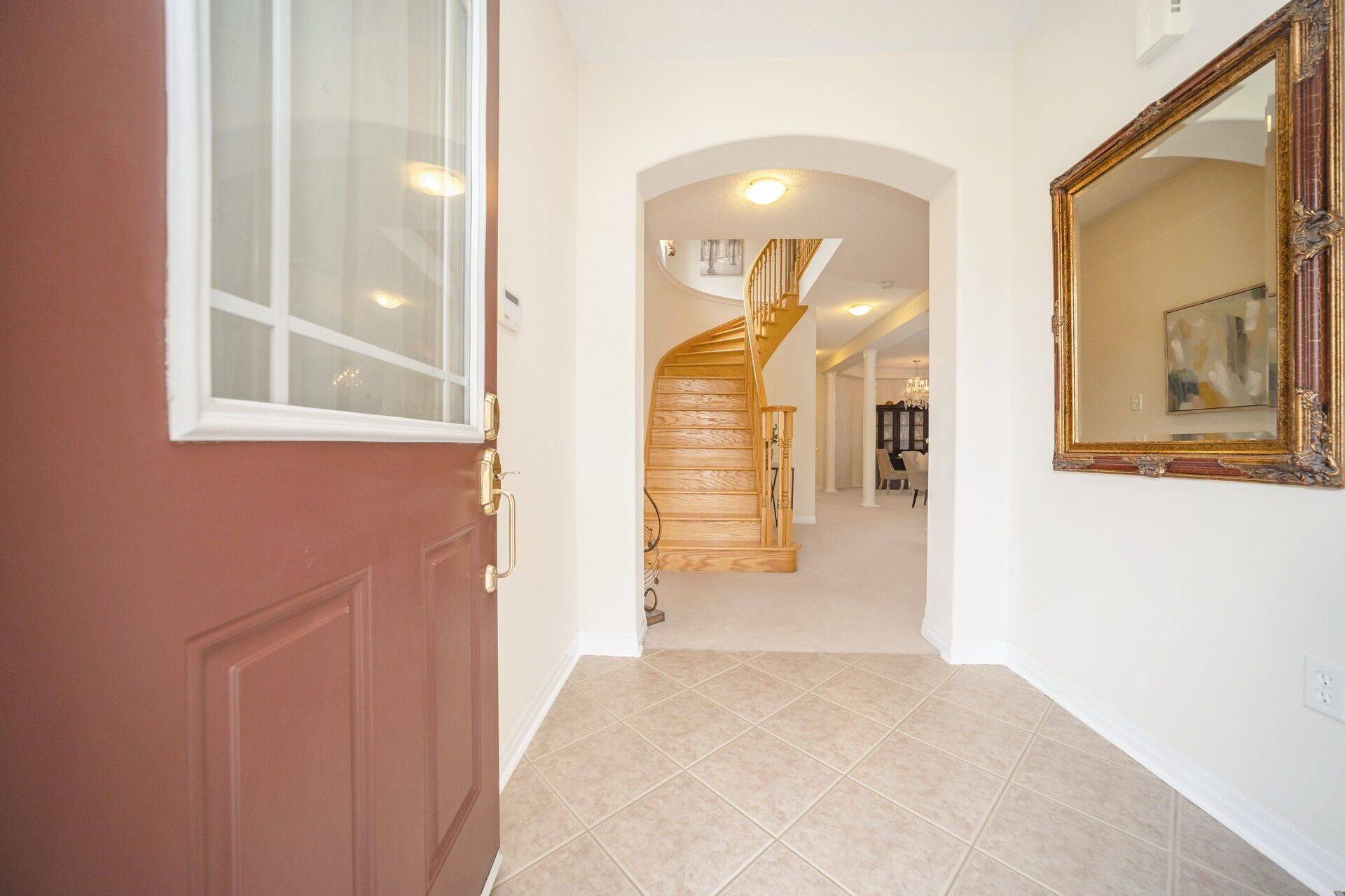 Mississauga, ON L5W 0C1,7278 Saint Barbara BLVD