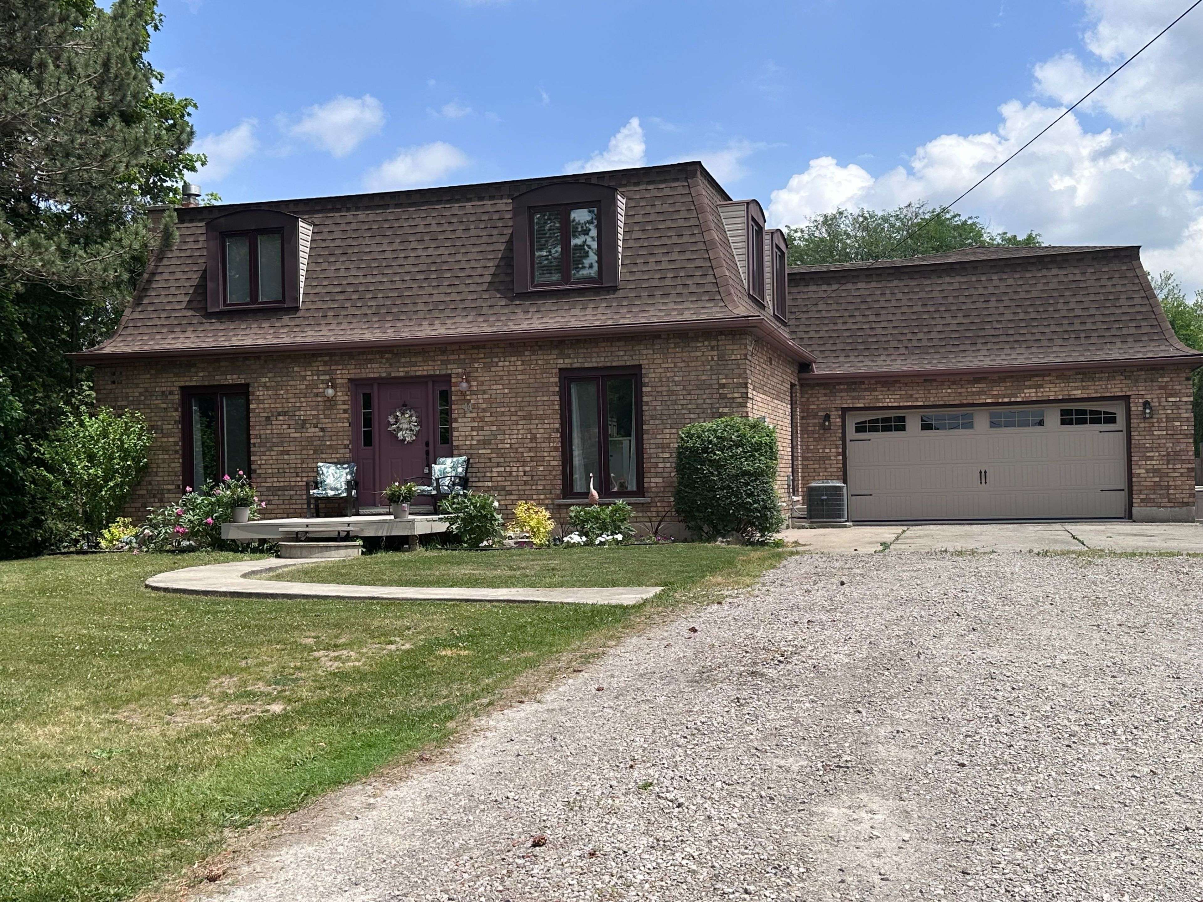 Haldimand, ON N0A 1E0,44 Ottawa ST S