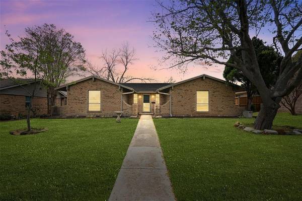 417 Cambridge Drive,  Richardson,  TX 75080