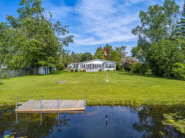 132 Fenelon DR, Kawartha Lakes, ON K0M 1G0