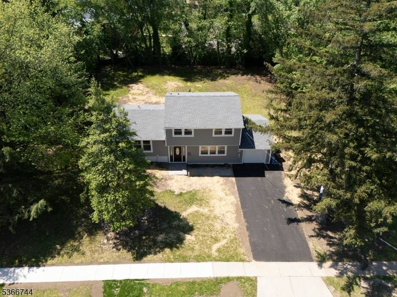 East Brunswick Twp., NJ 08816,44 Sullivan Way