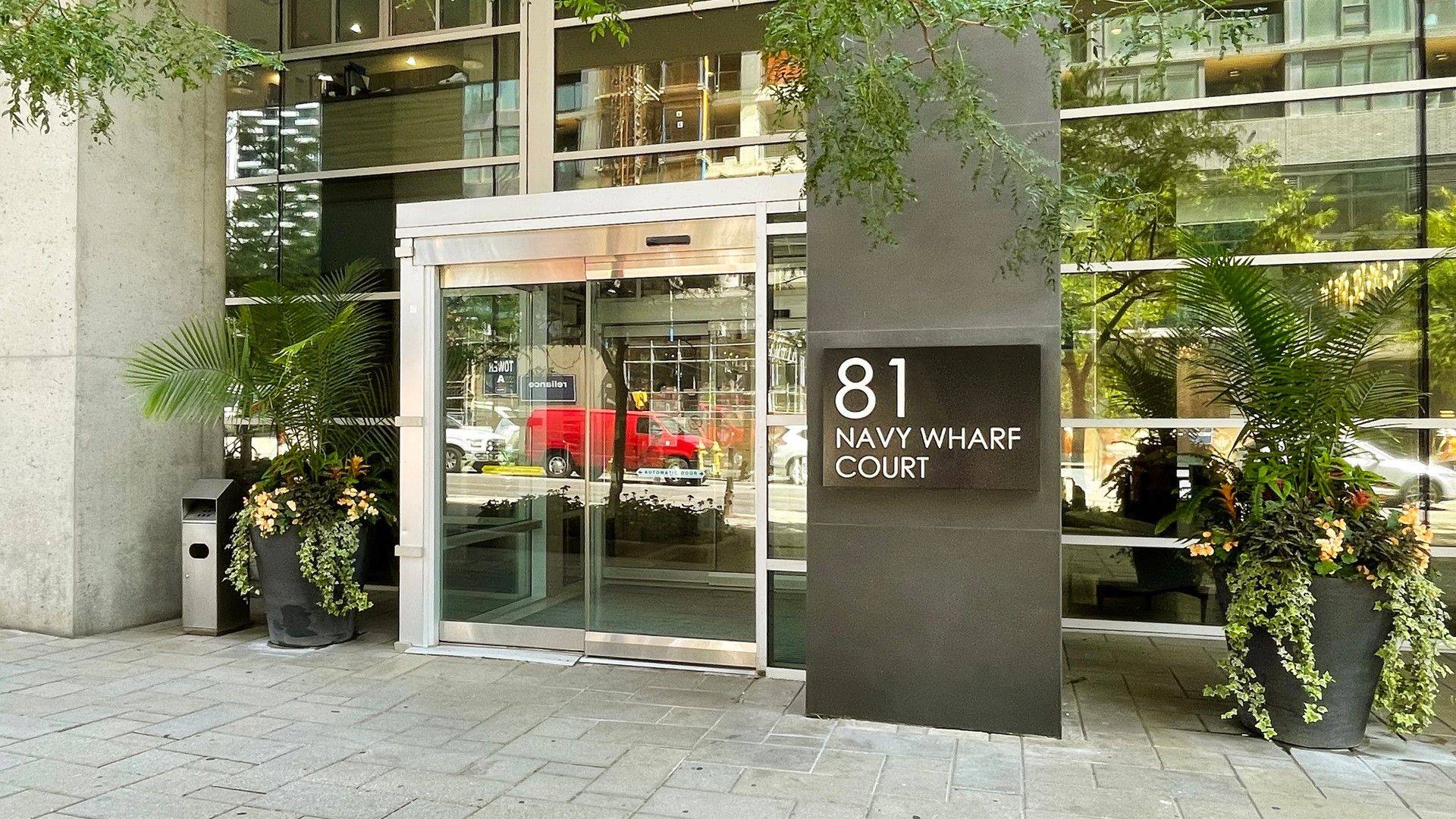 Toronto C01, ON M5V 3S2,81 Navy Wharf CT #2807