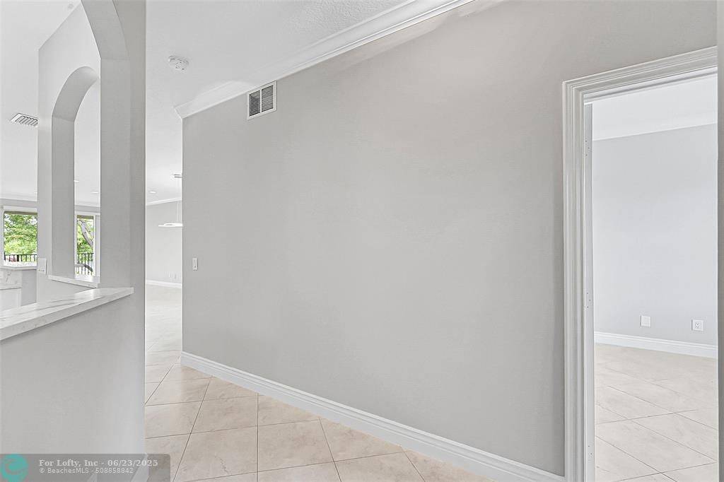 Boca Raton, FL 33428,[StreetName,UnitNumber,StreetNumber,StreetDirPrefix]