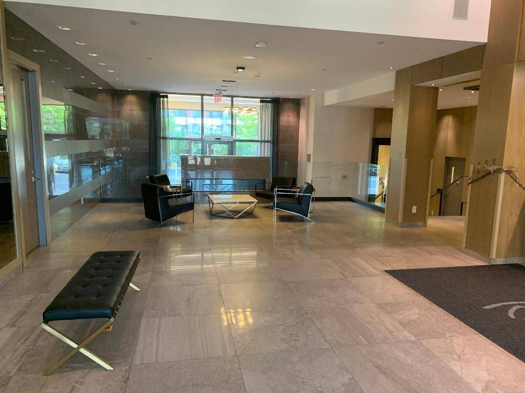 Markham, ON L3R 5M8,28 Uptown DR #327