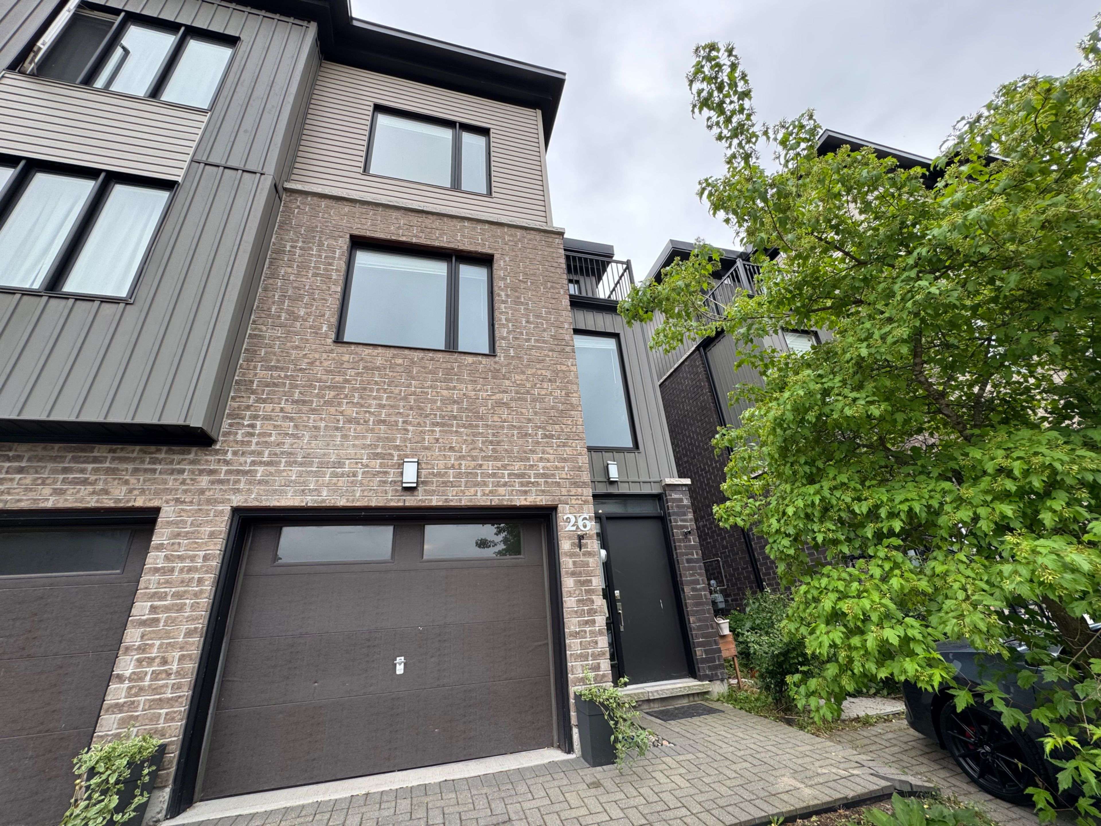 199 Ardagh RD #26, Barrie, ON L4N 3V5