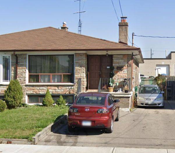 89 Navenby CRES, Toronto W05, ON M9L 1B3