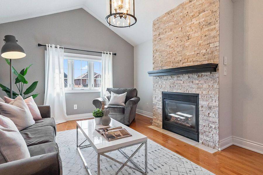 Oakville, ON L6M 3S4,2129 Glenfield RD