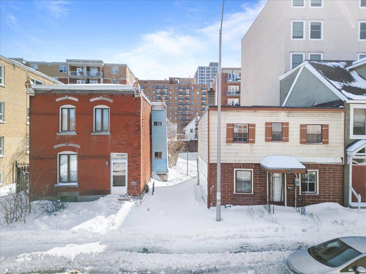 Lower Town - Sandy Hill, ON K1N 5M8,168-174 Murray ST N