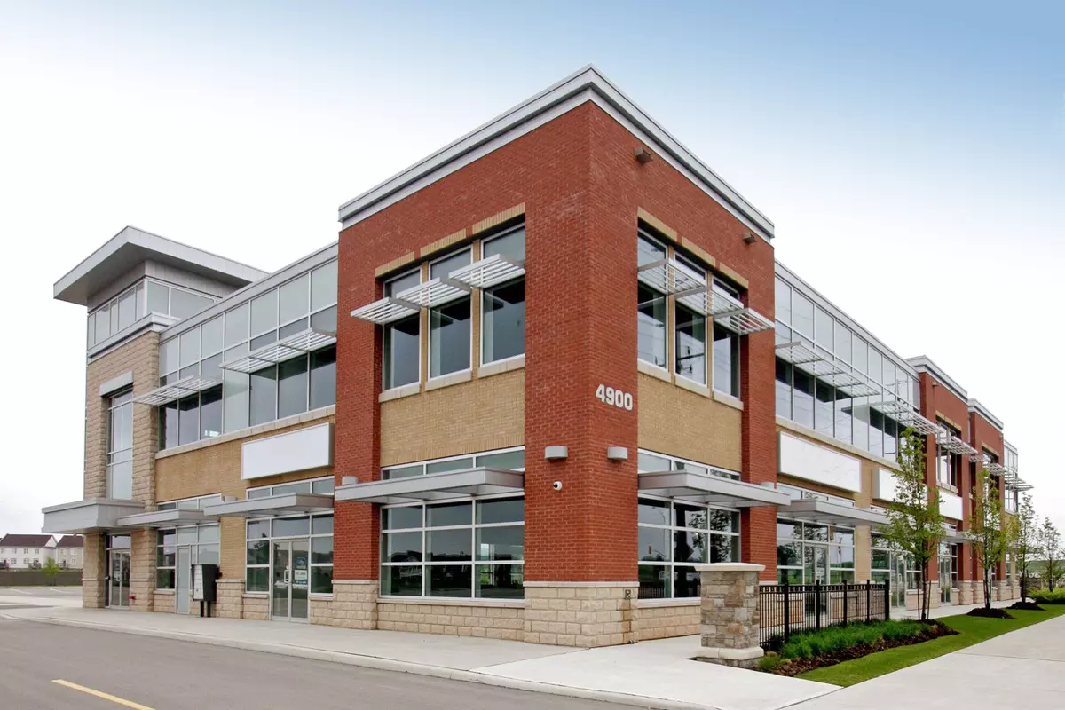 Burlington, ON L7M 0W8,4903 Thomas Alton BLVD #106