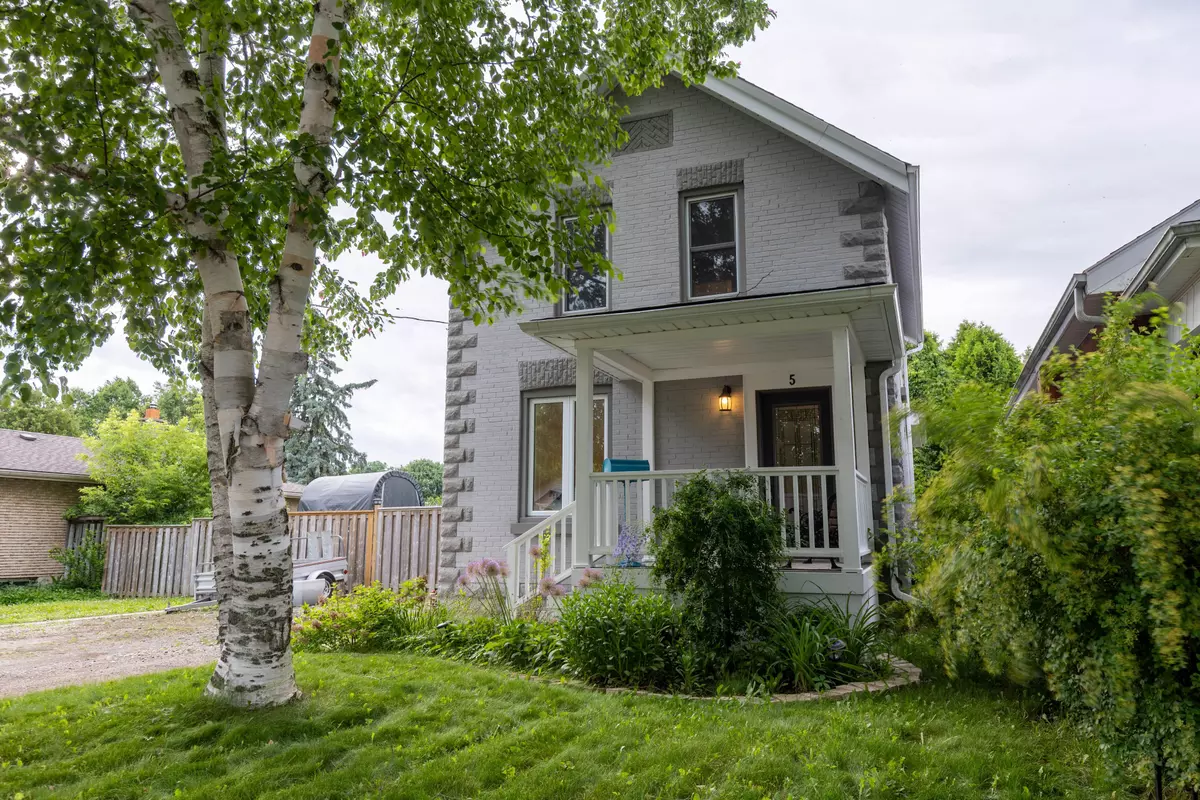 Brant, ON N3L 1S3,5 Wellington ST