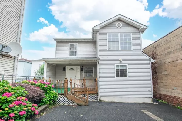 120 Tichenor St, Newark City, NJ 07105