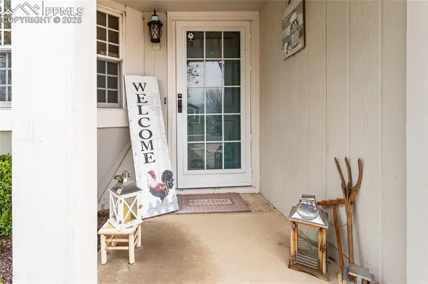 Colorado Springs, CO 80916,3487 Foxridge DR