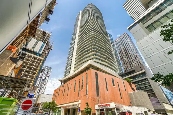 Toronto C01, ON M5V 0B8,21 Widmer ST #3701