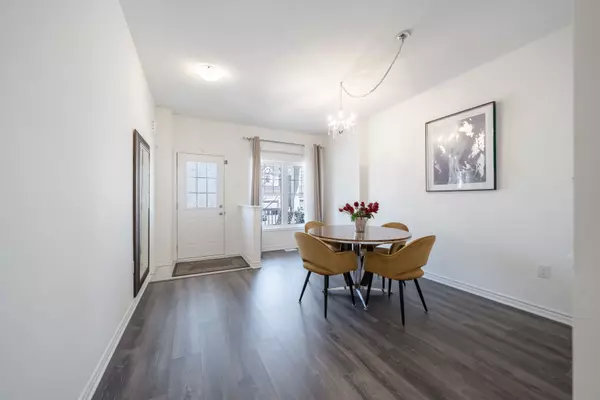 Wasaga Beach, ON N4G 5S4,6 Bobolink DR