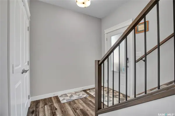 148 Newton WAY, Saskatoon, SK S7J 3L8