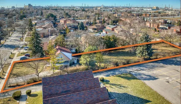 Toronto W09, ON M9R 1T9,74 Kingsview BLVD