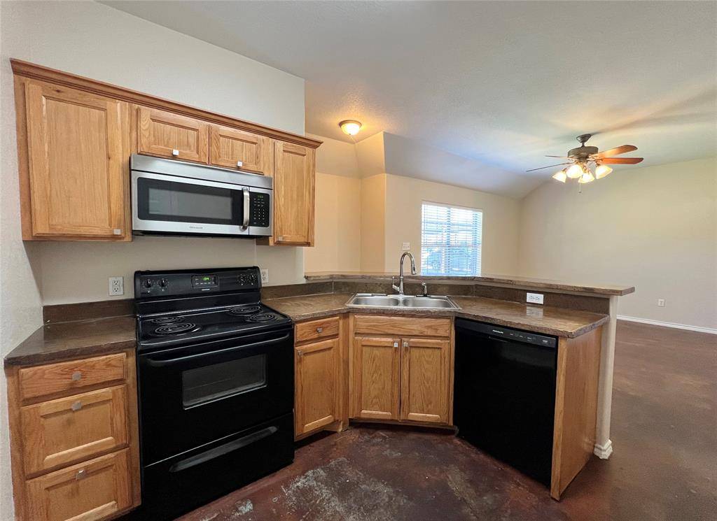 Weatherford, TX 76087,124 Sunburst Court