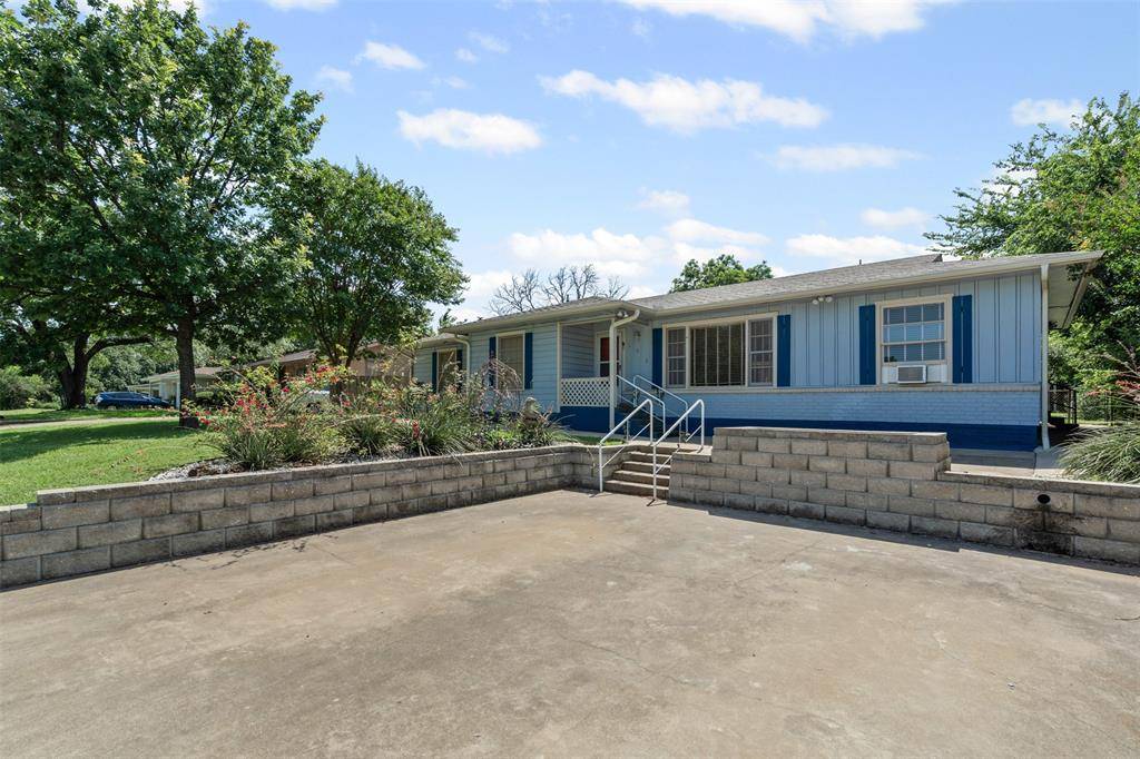 Keene, TX 76059,106 Oakwood Drive