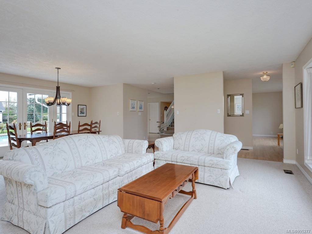 Central Saanich, BC V8M 1V8,1899 Hovey Rd