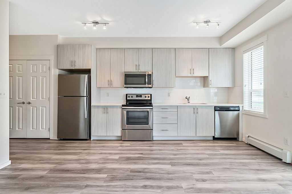 Calgary, AB T2Z 5C9,99 Copperstone PARK SE #3104