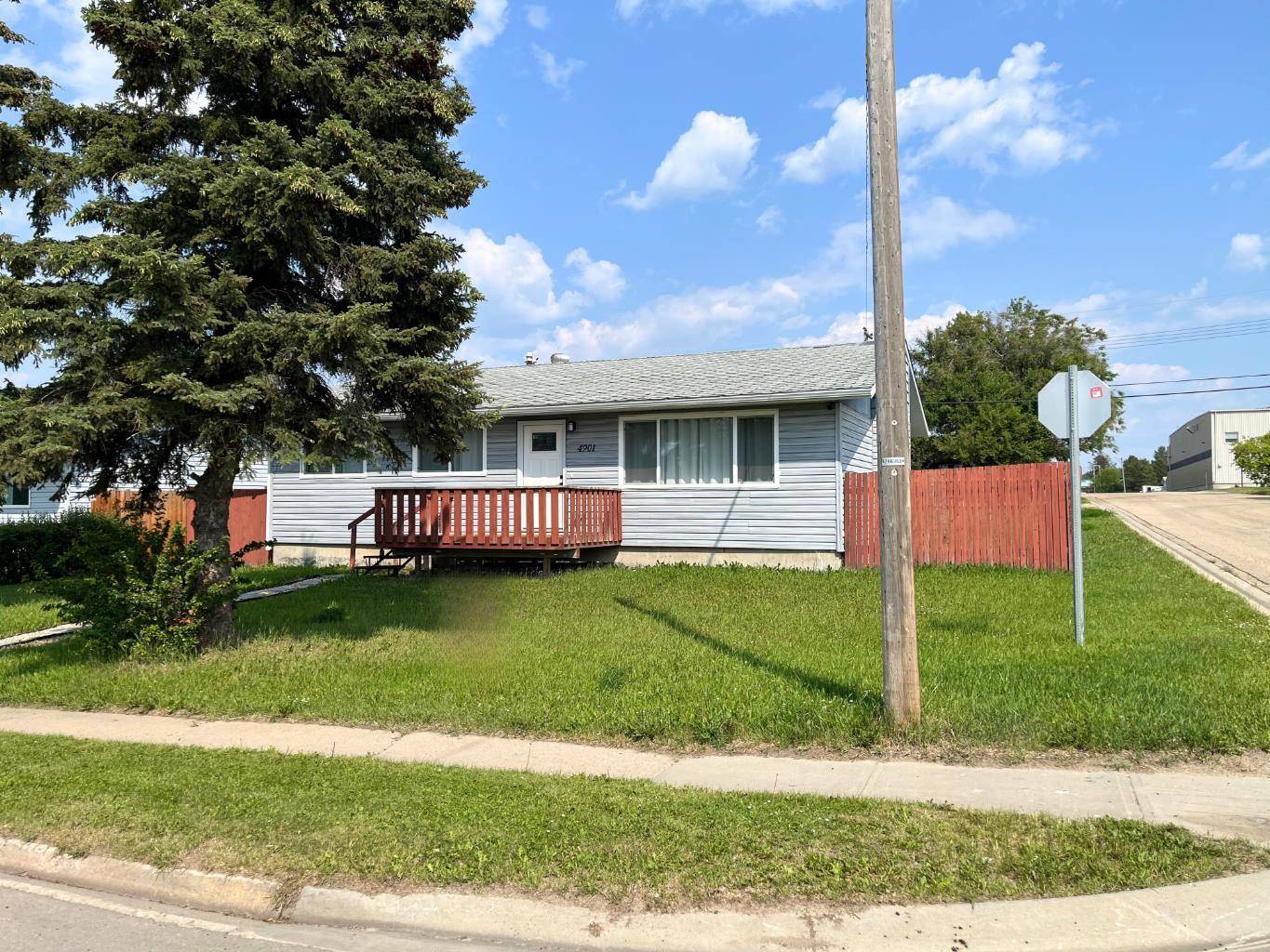 4901 51 ST, Valleyview, AB T0H 3N0