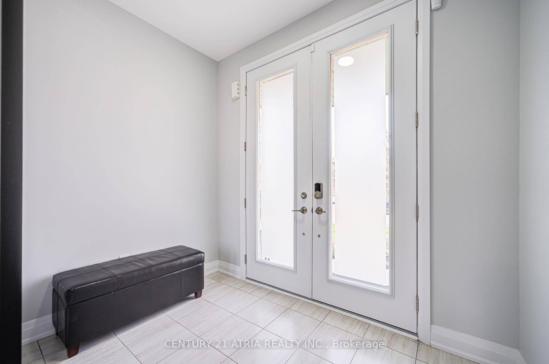 Springwater, ON L9X 2C7,18 Sweet Cicely ST