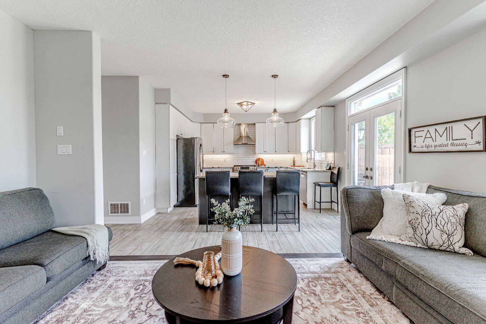 Collingwood, ON L9Y 0H5,7 Garbutt CRES
