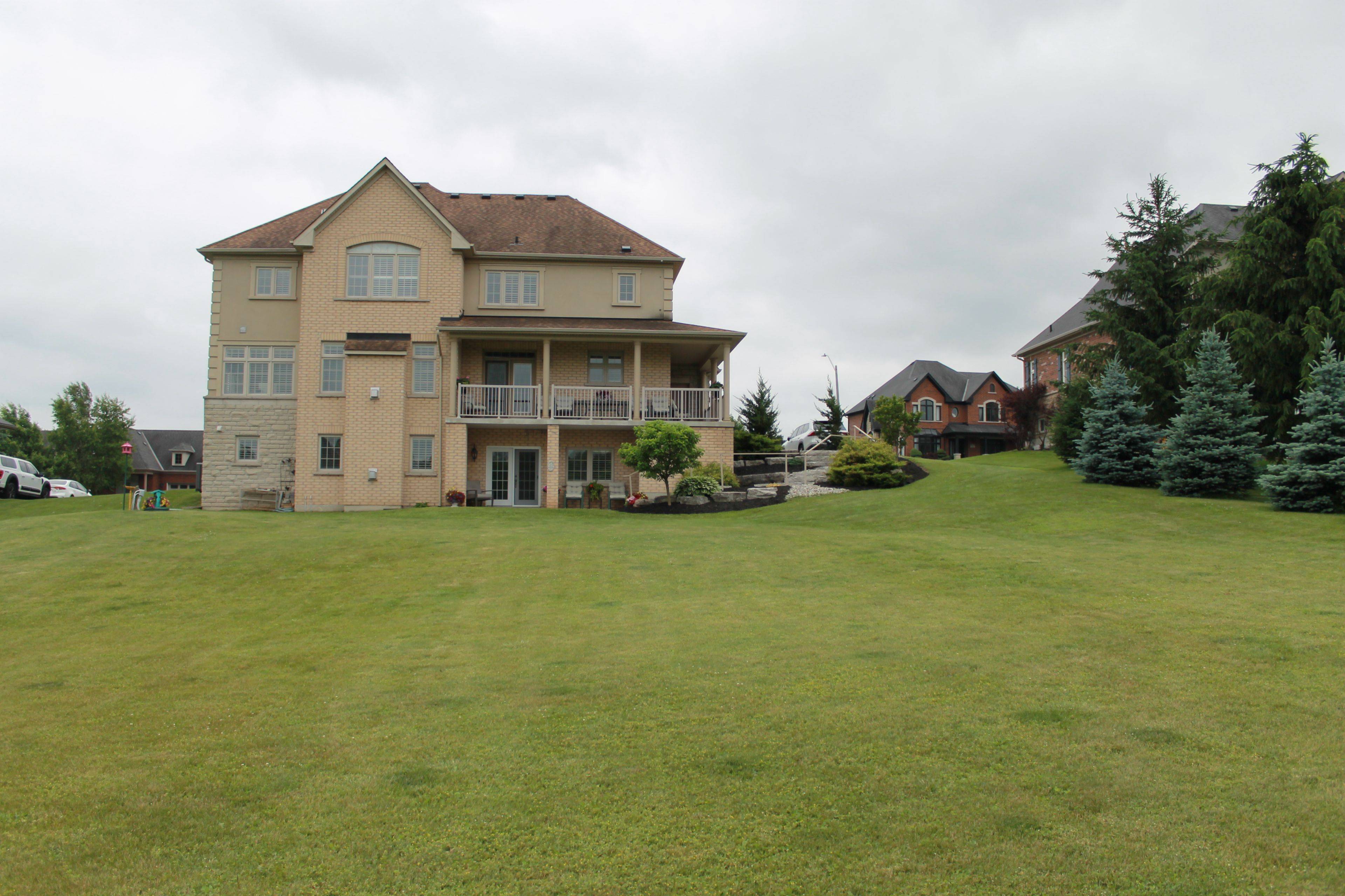44 Orchard DR, Mono, ON L9W 6L6