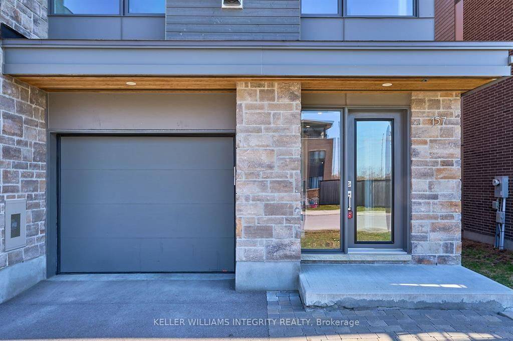 Kanata, ON K2T 1C5,157 Boundstone WAY
