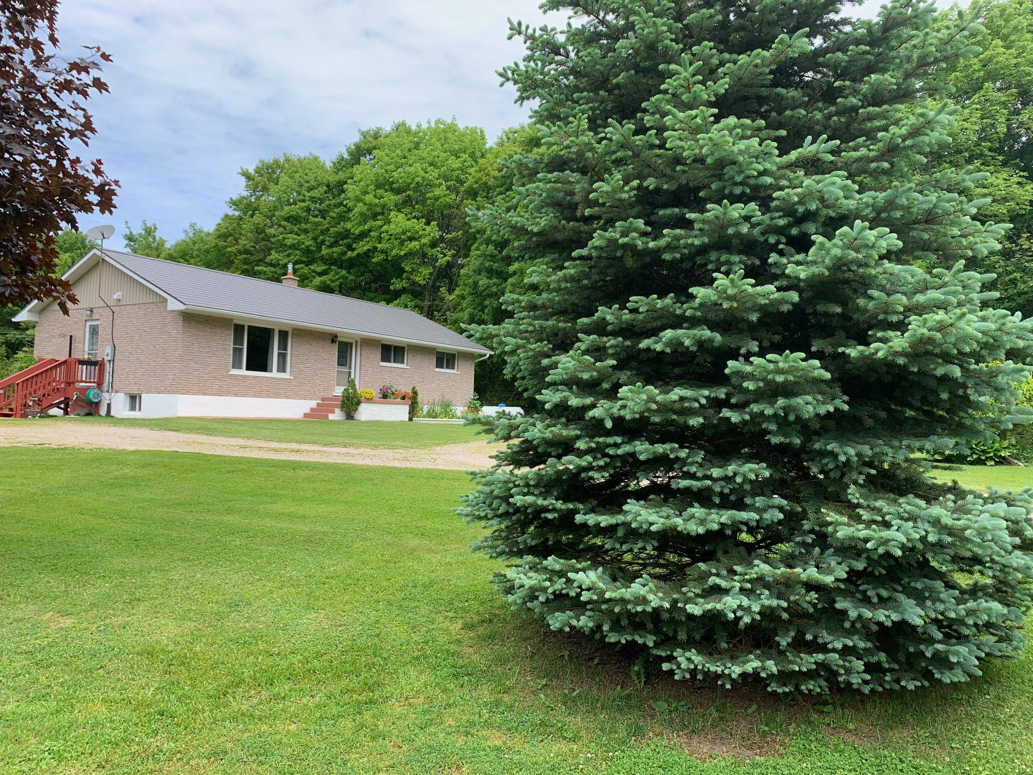 Georgian Bluffs, ON N0H 2T0,362511 Lindenwood RD