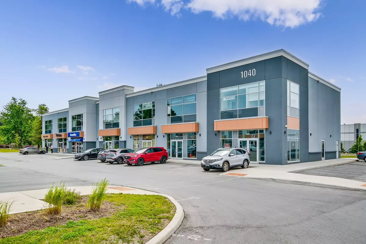 Hamilton, ON L9G 3K9,1040 GARNER RD W #207