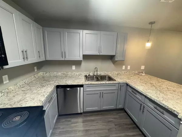 Dallas, TX 75231,6108 Abrams Road #206