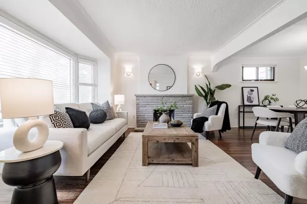 Toronto C04, ON M5M 1G2,523 Glengarry AVE