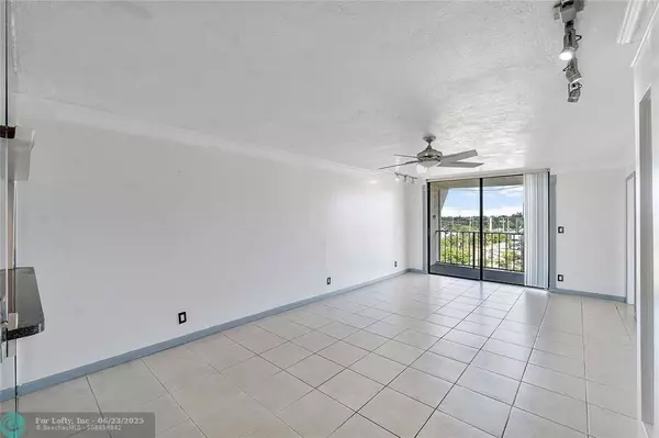 Tamarac, FL 33319,6195 Rock Island Rd #504