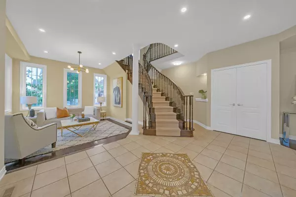 Markham, ON L6B 0J2,49 Stonechurch CRES