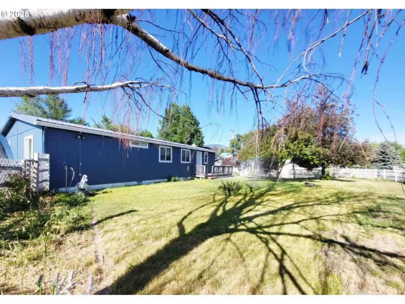 514 W NORTH ST, Enterprise, OR 97828