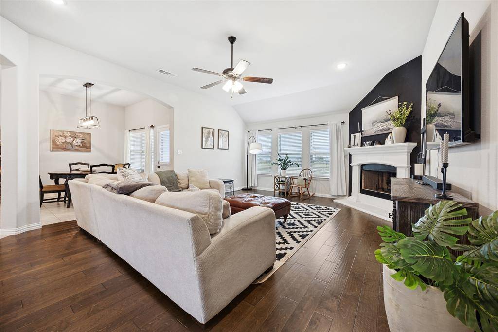 Weatherford, TX 76085,2024 Pebblegate Drive
