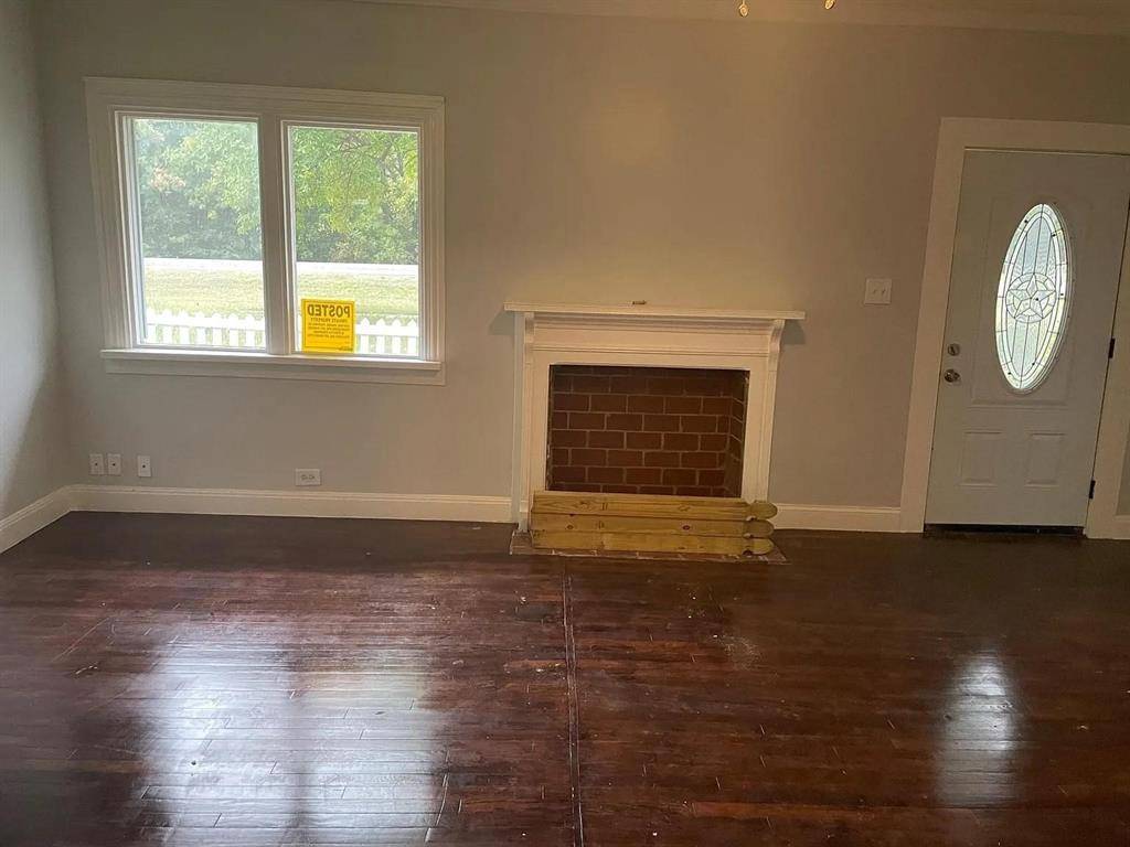 Denton, TX 76209,3000 N Locust