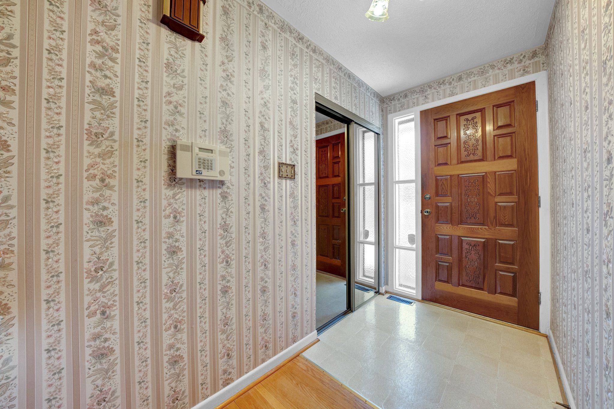 Toronto E10, ON M1C 2B6,6 Langevin CRES