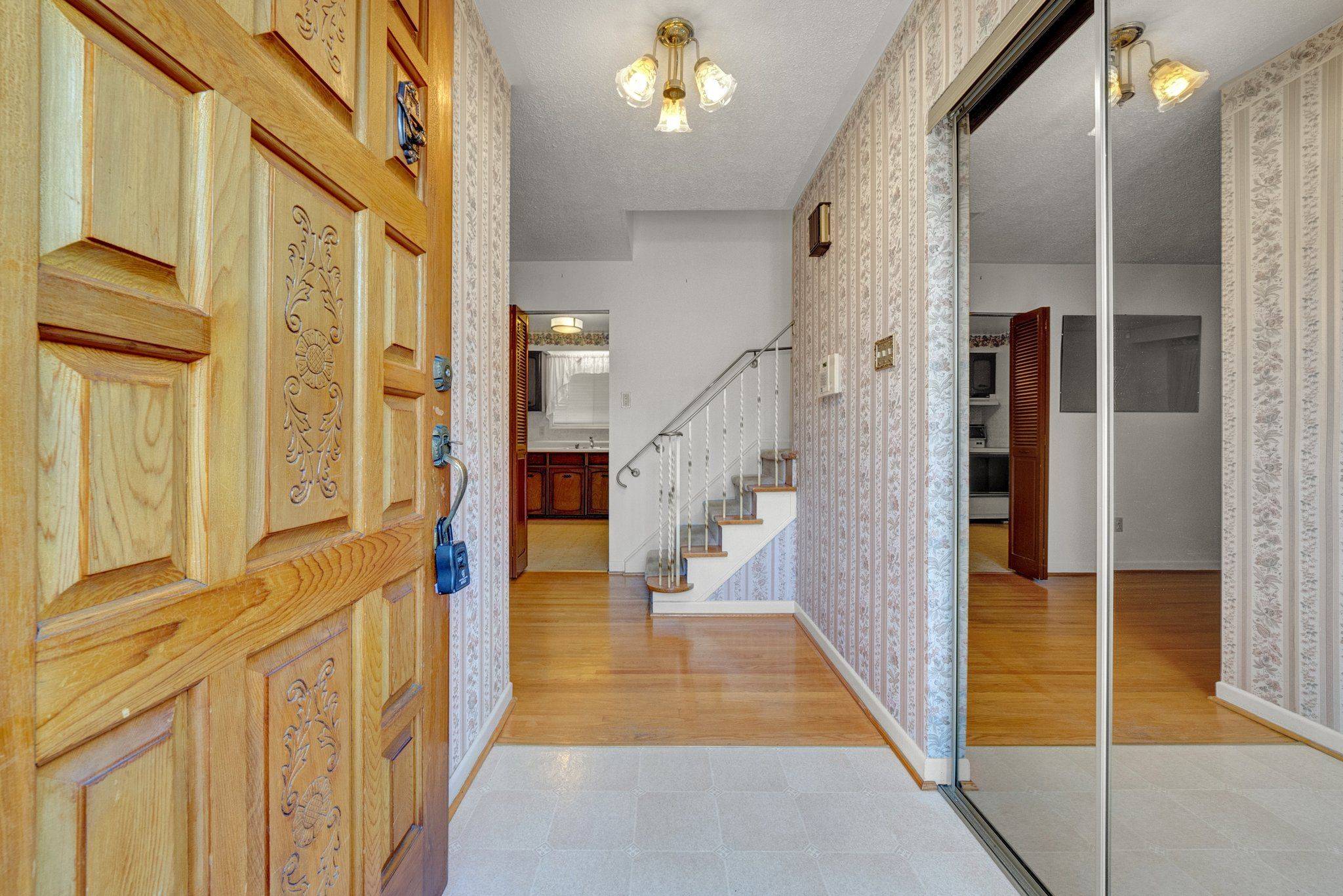 Toronto E10, ON M1C 2B6,6 Langevin CRES