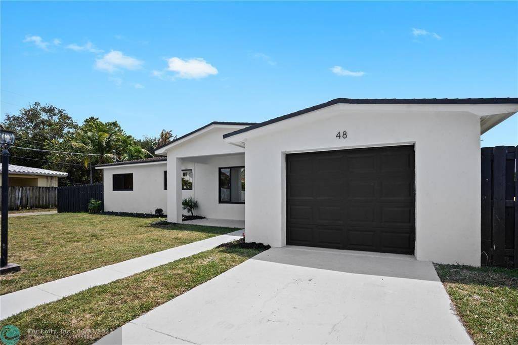 Hollywood, FL 33004,48 SE 7th St