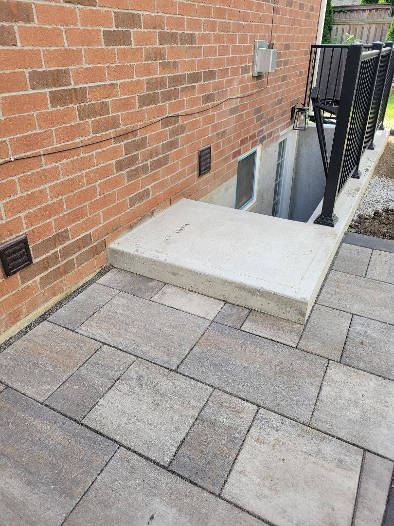 Richmond Hill, ON L4E 4P7,105 Laurier AVE